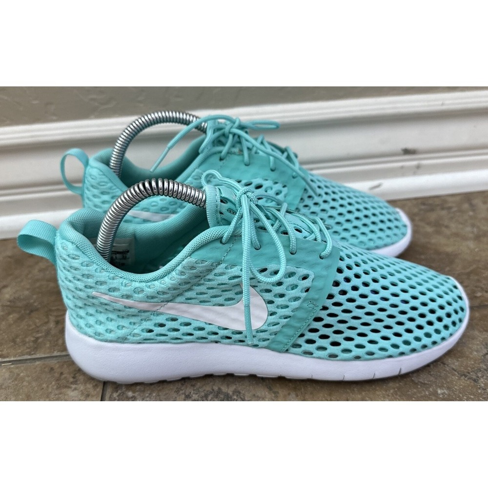 Nike Roshe Run One Womens Size 7.5, Size(6Y) Running Shoes Turquoise Green